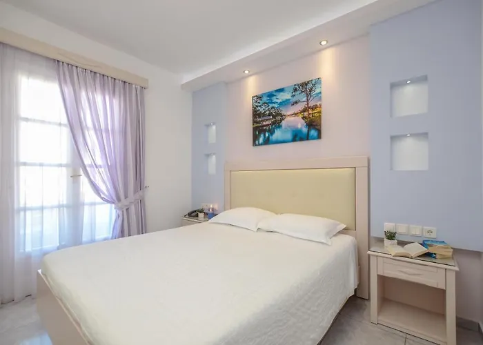 Otel Ilion Naxos City