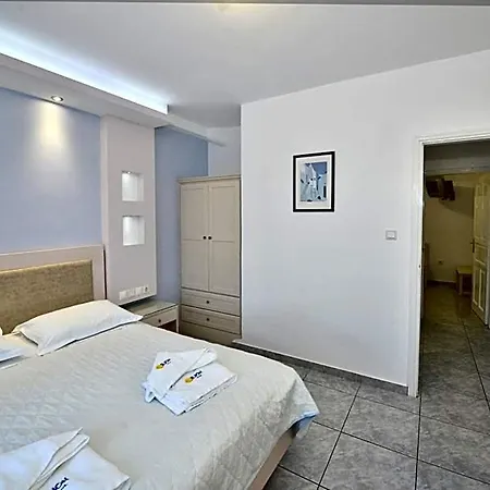 Ilion 2* Naxos City